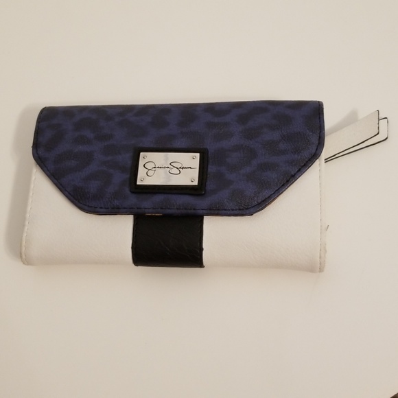 Jessica Simpson Blue Cheetah Pattern Wallet - Picture 2 of 8